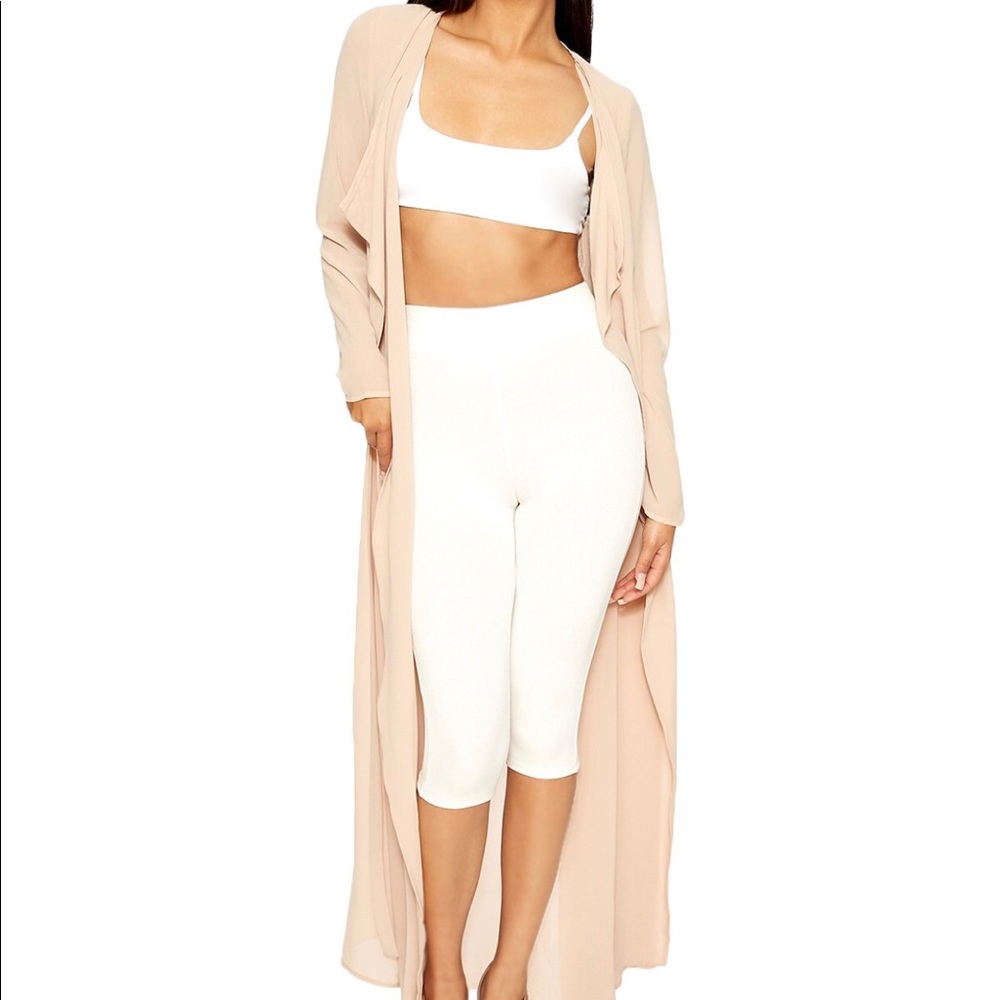 Naked Wardrobe On The Flow Duster